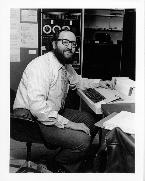 jm056 Joel Moses at PDP-10 Console.jpg
